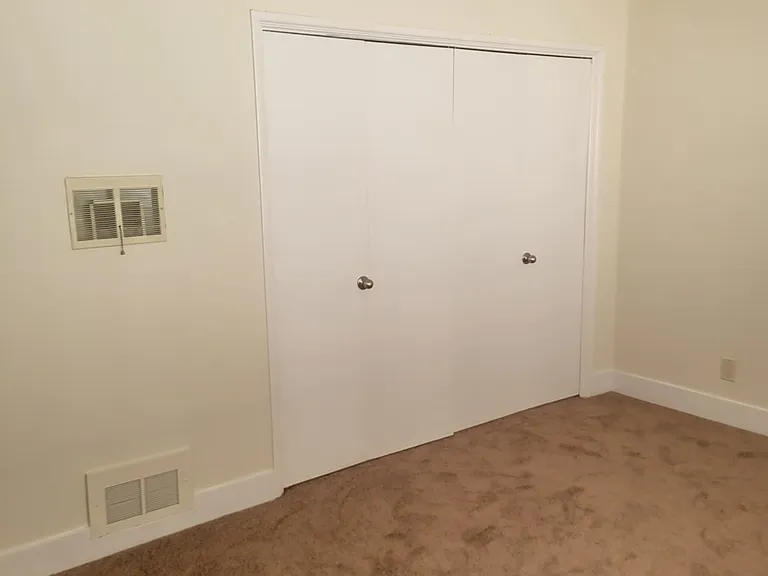 806 Edgewood St #9 — Photo 7