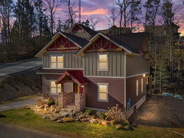 728 Still Hill Way, Gatlinburg, TN 37738