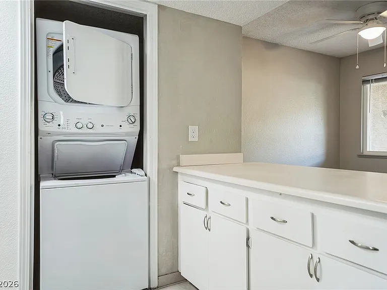 5733 Smoke Ranch Rd #D — Photo 11