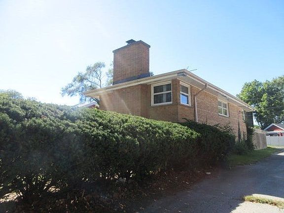 3rd image of 14310 Wentworth Ave