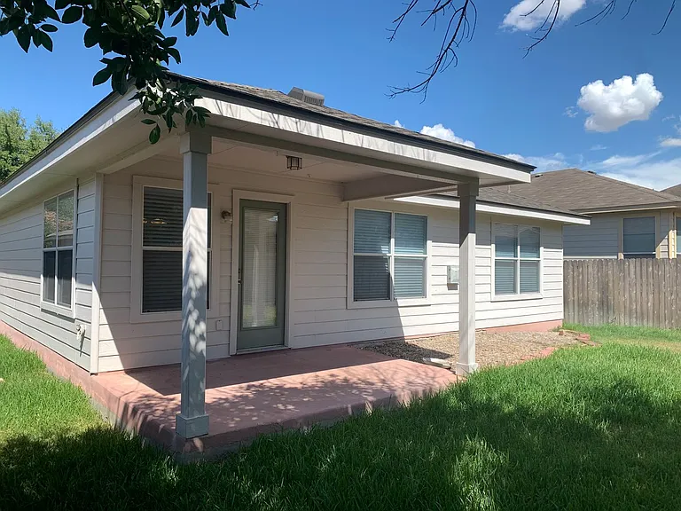217 Roadrunner Ave — Photo 31