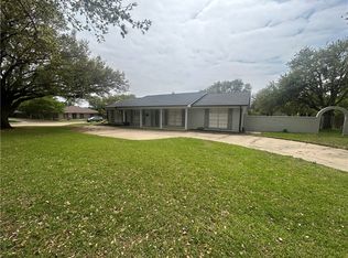 1704 Carter Creek Pkwy, Bryan, TX 77802