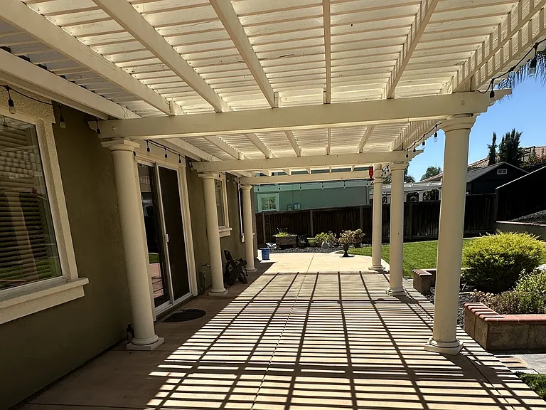 1493 Dawnview Ct — Photo 5
