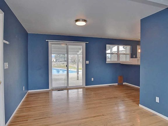 5th image of 26207 E Olympic Ave