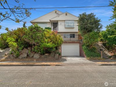 2117 S Bayview Street, Seattle, WA, 98144
