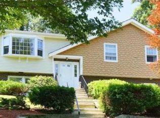 8 Richardson Rd, Burlington, MA 01803