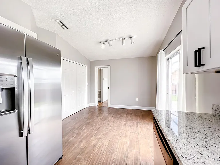 1035 Windway Cir — Photo 10