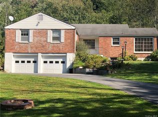 14 Lake Rd, Katonah, NY 10536