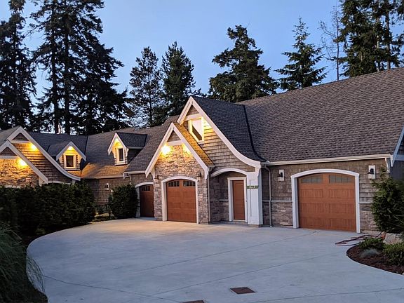 2nd image of 863 Cavin Rd