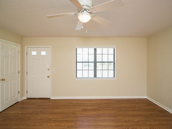 2nd image of 1606-B Carolwood Ct