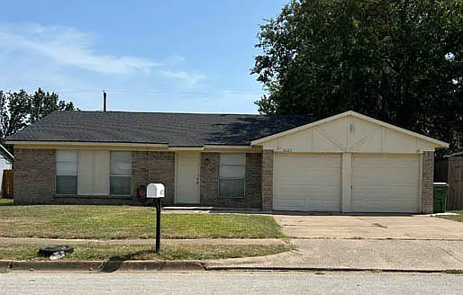 6032 Robin Dr