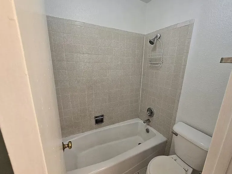 1507 Vanderbilt Dr #1507 — Photo 14