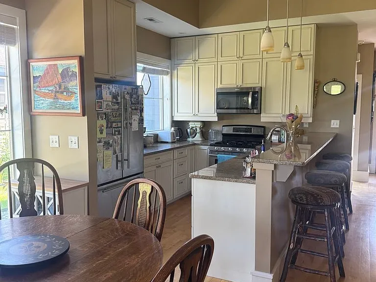 972 Knolls Dr — Photo 9