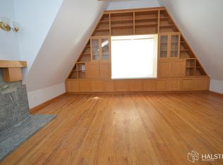 68-27 Exeter St FLOOR 3, Forest Hills, NY 11375