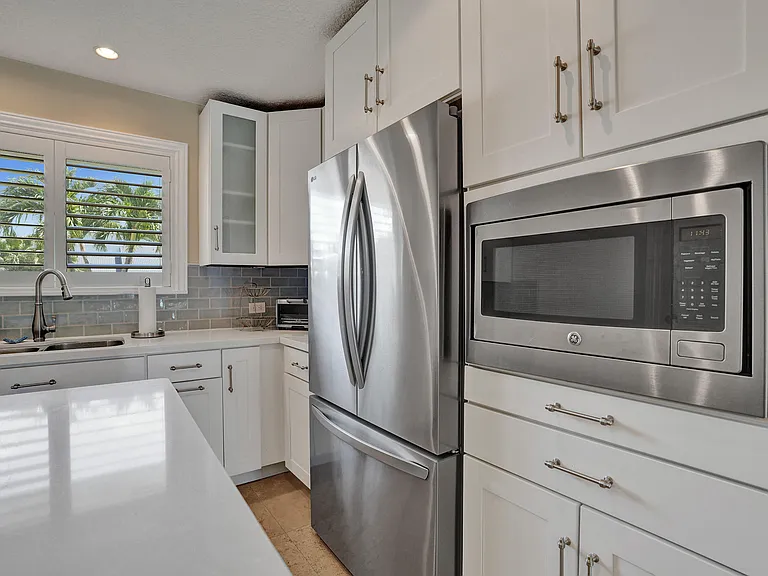 248 Codrington Dr — Photo 17