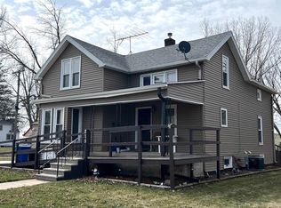 215 S Woodward Ave, Fredericksburg, IA 50630