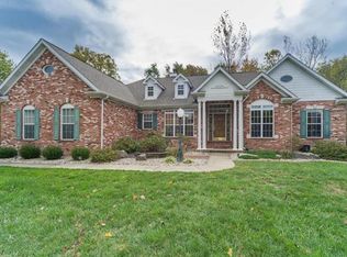 118 Forest Grove Dr, Glen Carbon, IL