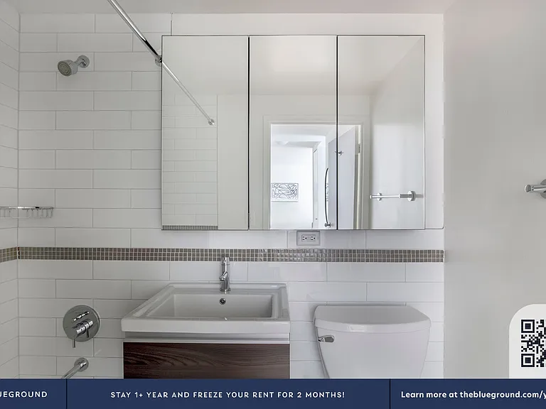 360 W 34th St #8K — Photo 11