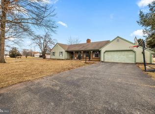 1790 Baker Rd, York, PA 17408