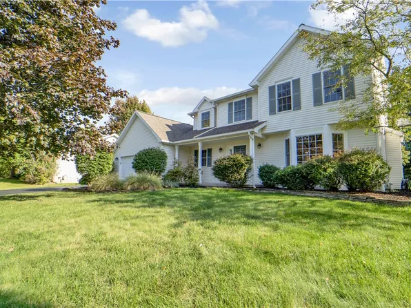 240 Alverstone Way, West Henrietta, NY 14586