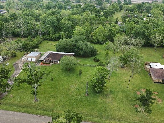 2nd image of 308 County Road 893b