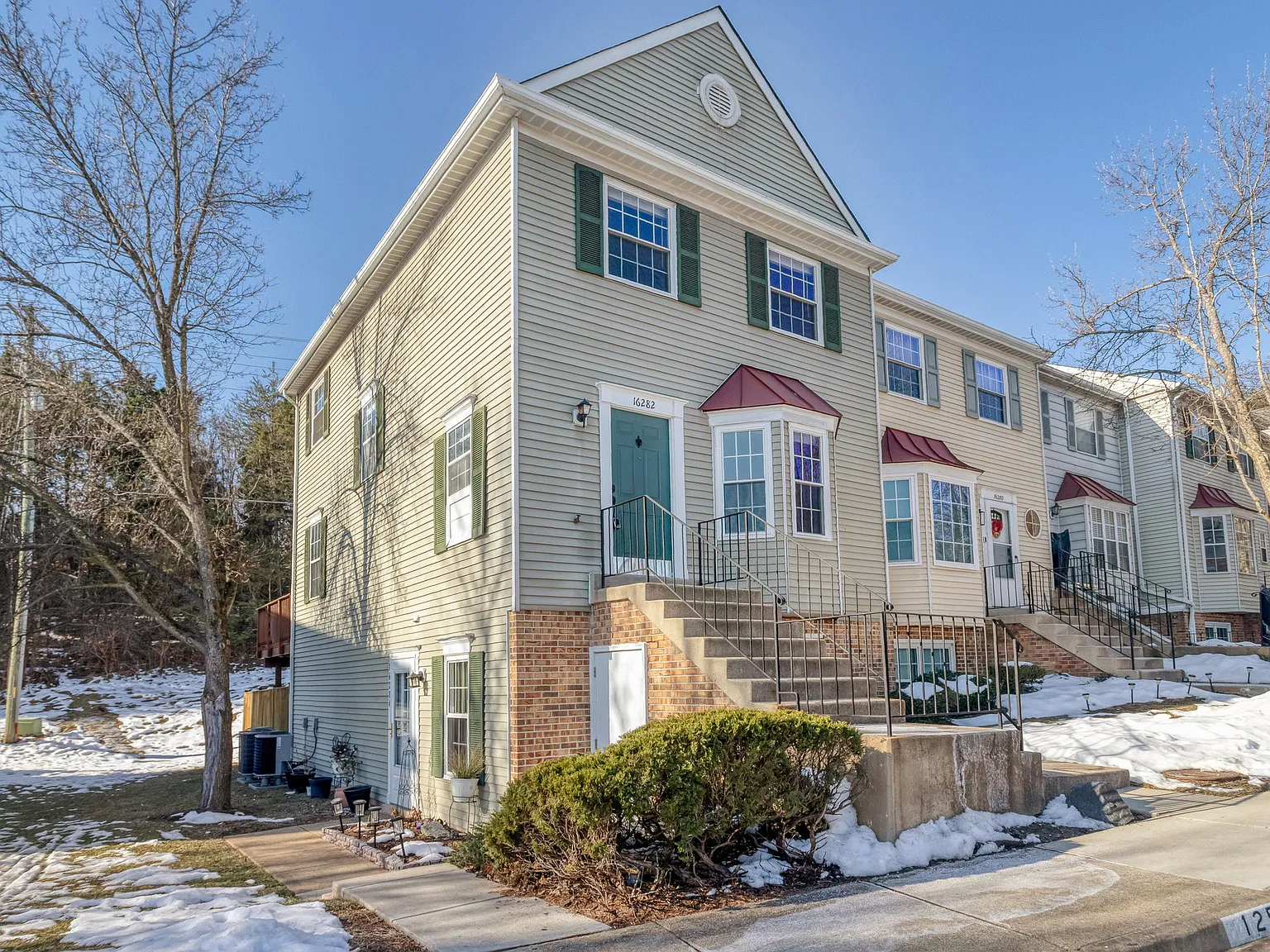 16282 Taconic Cir — Photo 3