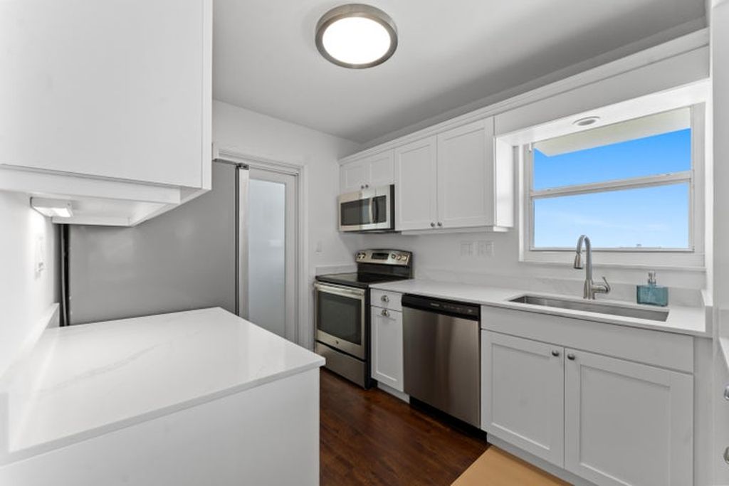 1630 N Ocean Blvd APT 1011, photo 6