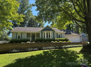 809 Deer Path Pl, Mooresville, NC 28115