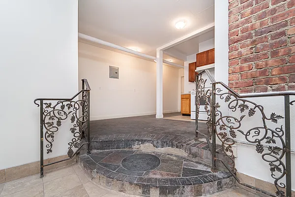 Rented by Modern Spaces | media 67