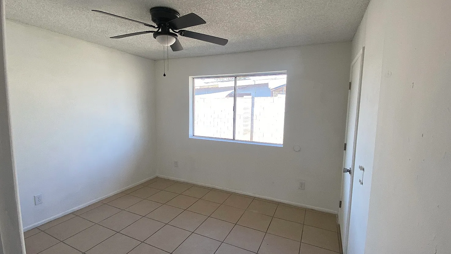320 S Central Ave — Photo 4