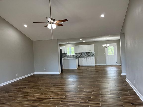 2nd image of 27 Vilanco Ln