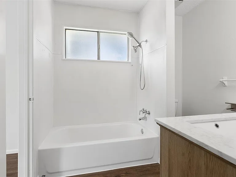 2504 Ewell Dr — Photo 14