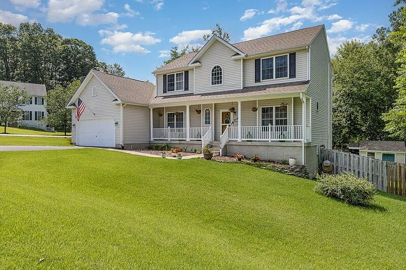 5 bed, 3.5 bath, 2956 sqft, $3,250 — Photo 2