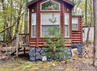 66 Blue Aspen Dr, Milford, PA 18337