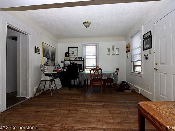 4th image of 5633 Arcola St
