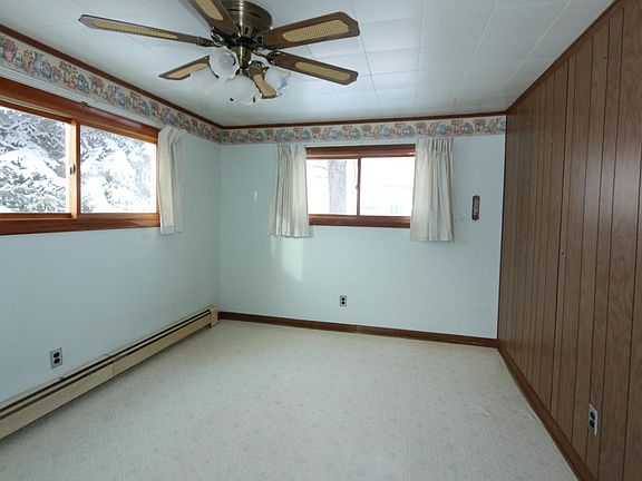 4th image of 1523 W 5th Ave