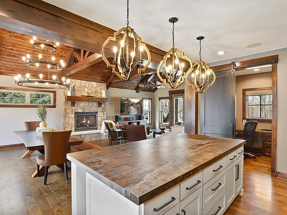 5th image of 21006 Karoline Ct N