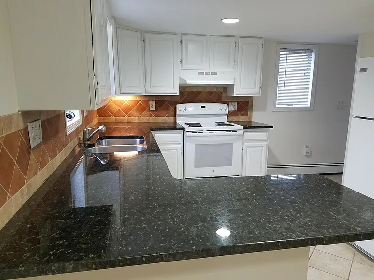 29 Curve St — Photo 3
