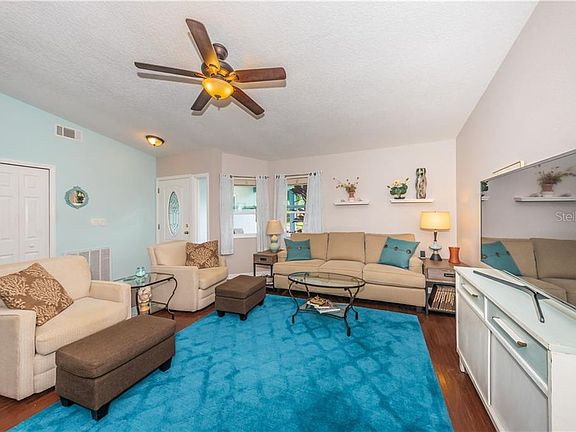 3rd image of 2469 Gulfbreeze Cir