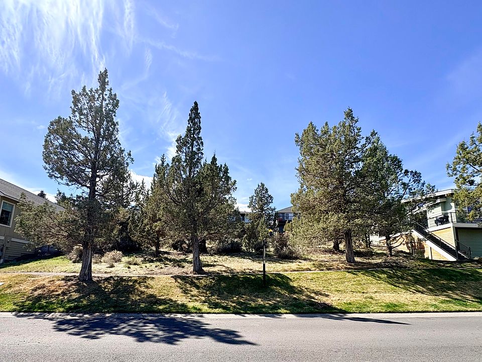 1st image of 2429 SW Valleyview Dr