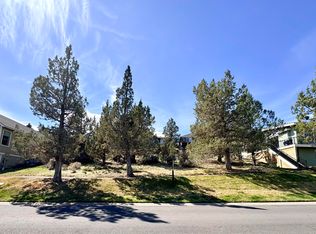 2429 SW Valleyview Dr, Redmond, OR 97756