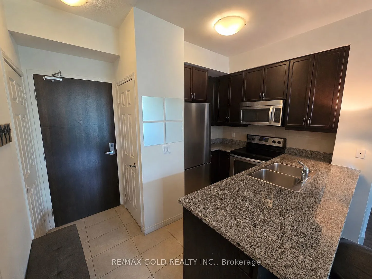 2 bed, $2,600 — Photo 3