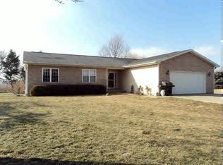 13795 Drummer Rd, Maroa, IL 61756