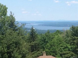 7 Sky Dr, Cornwall, NY 12518