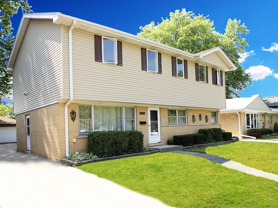 1st image of 2136 Spruce Ave