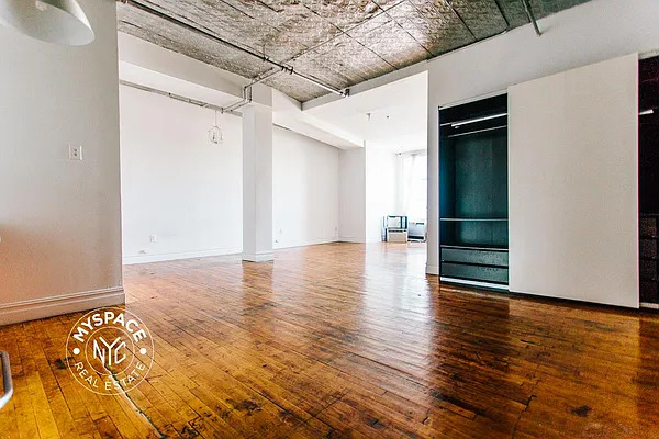 Rented by MySpaceNYC | media 23