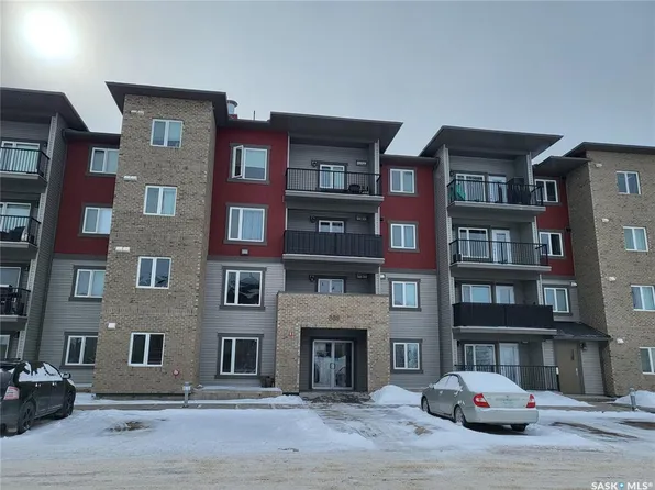 UNIT 201-308 Petterson DRIVE, Estevan, SK S4A 2B8
