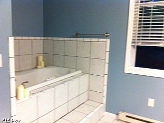 4th image of 6003 Oak St Unit Ex