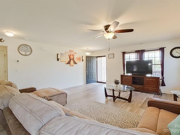 4th image of 251 Austen Lakes Dr