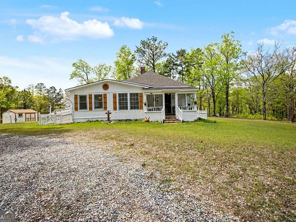 1st image of 674 Pine Ln